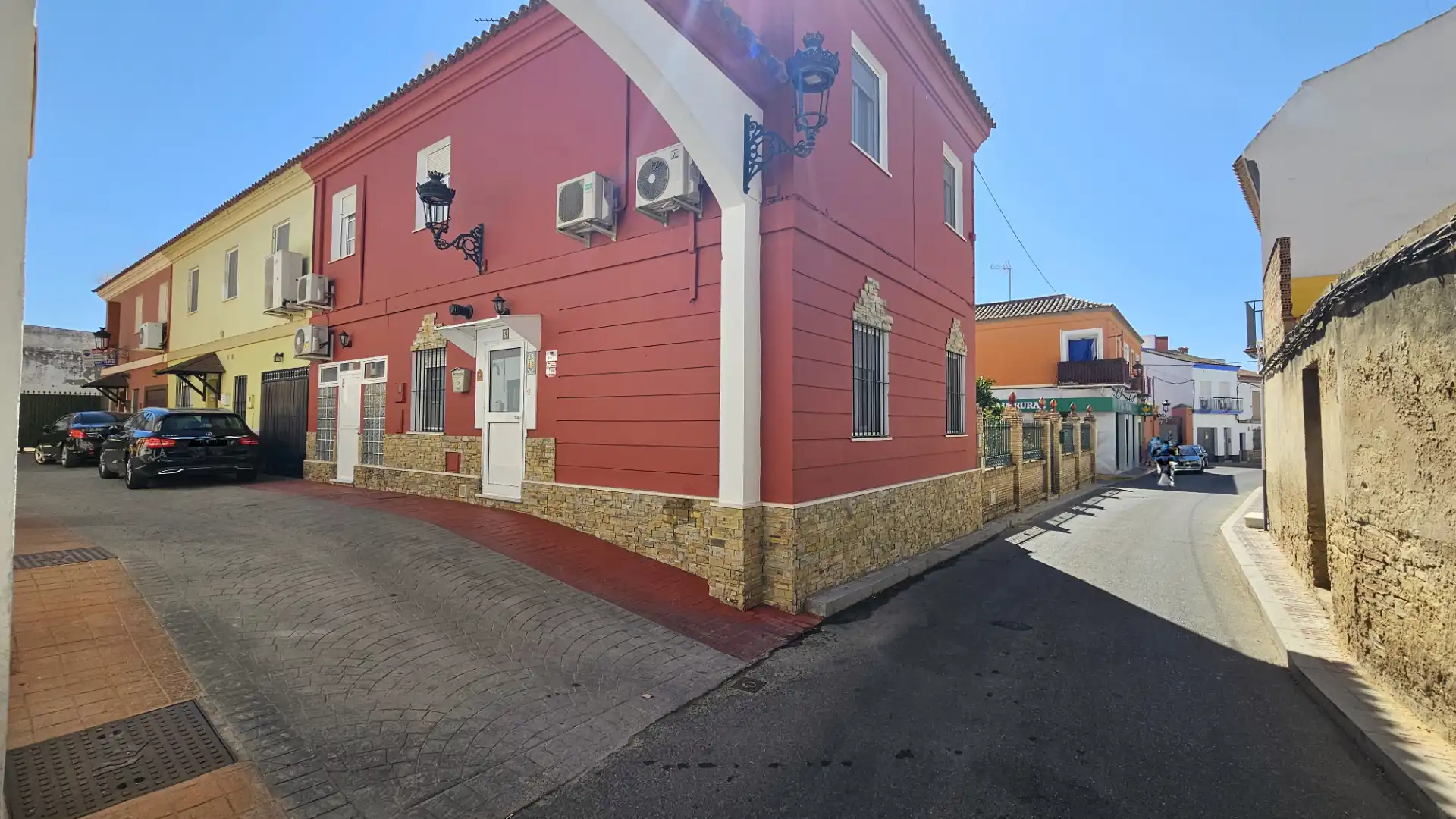 Vista exterior de Casa o xalet en venda en Espartinas amb Aire condicionat, Calefacció i Traster