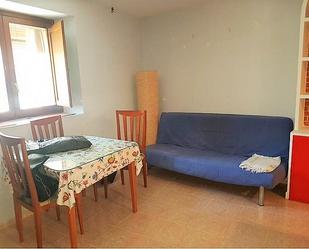 Dormitori de Apartament de lloguer en Cáceres Capital amb Terrassa i Moblat