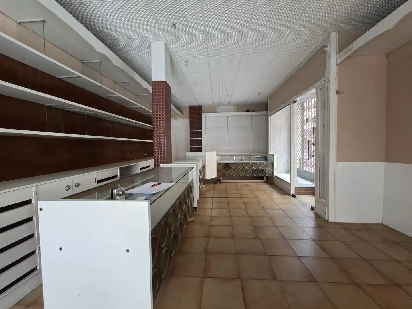 Commercial properties for sale in Cornellà de Llobregat