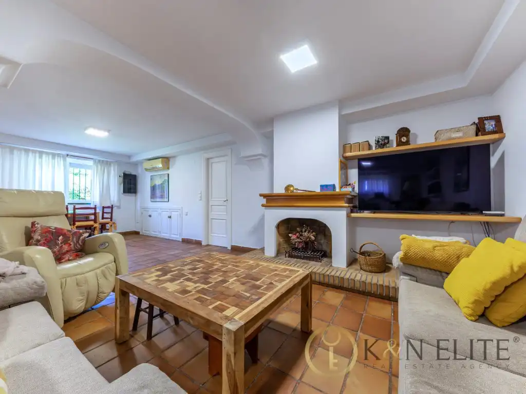 Sala d'estar de Casa o xalet en venda en Alicante / Alacant amb Aire condicionat, Jardí privat i Terrassa