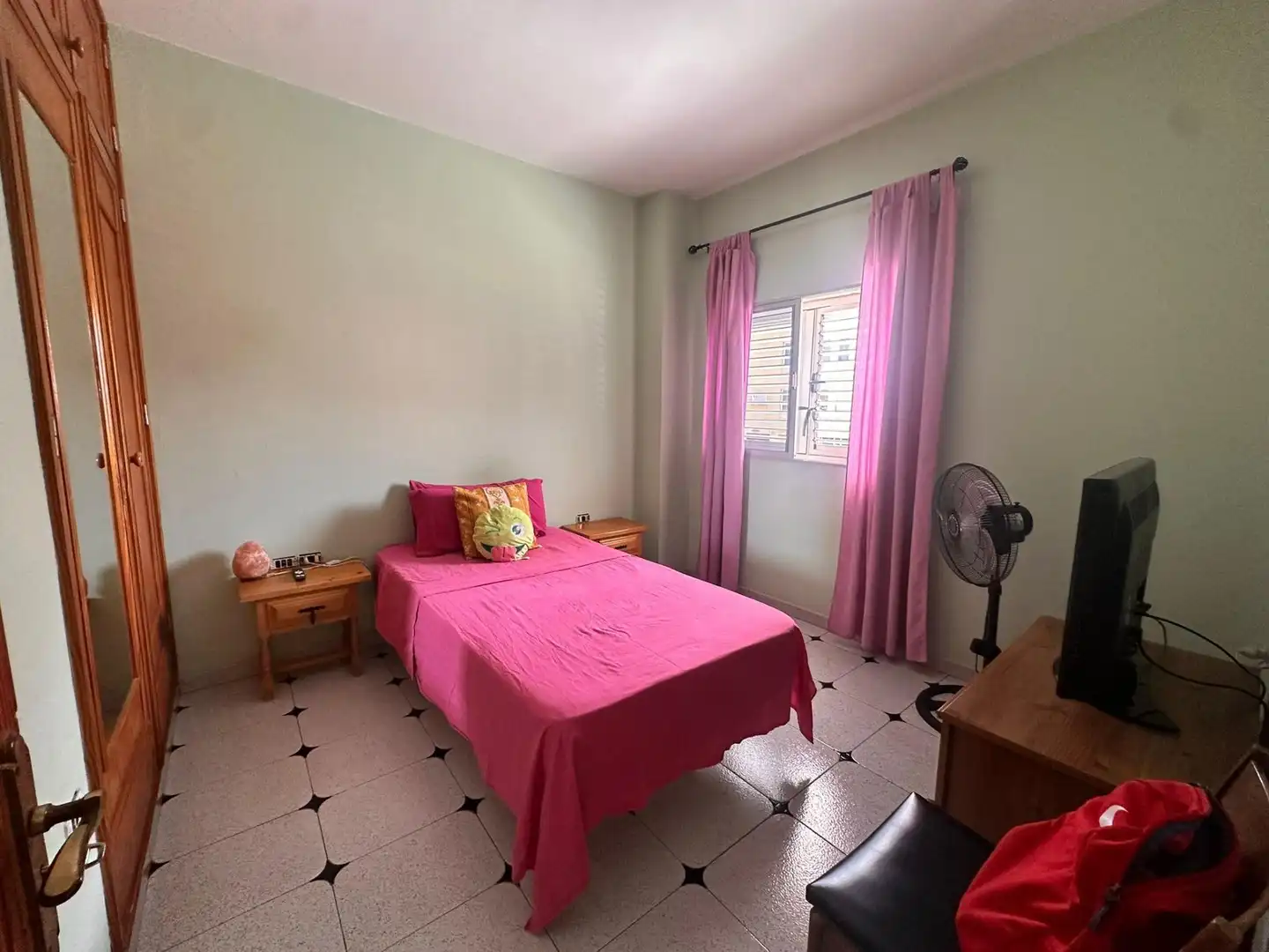 Habitación de Casa adosada en venta en Santa Lucía de Tirajana con Terraza