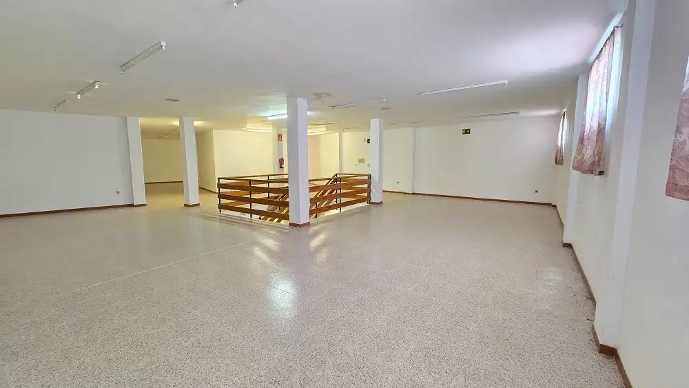 Buildings for sale in Aliseda  with Alarm