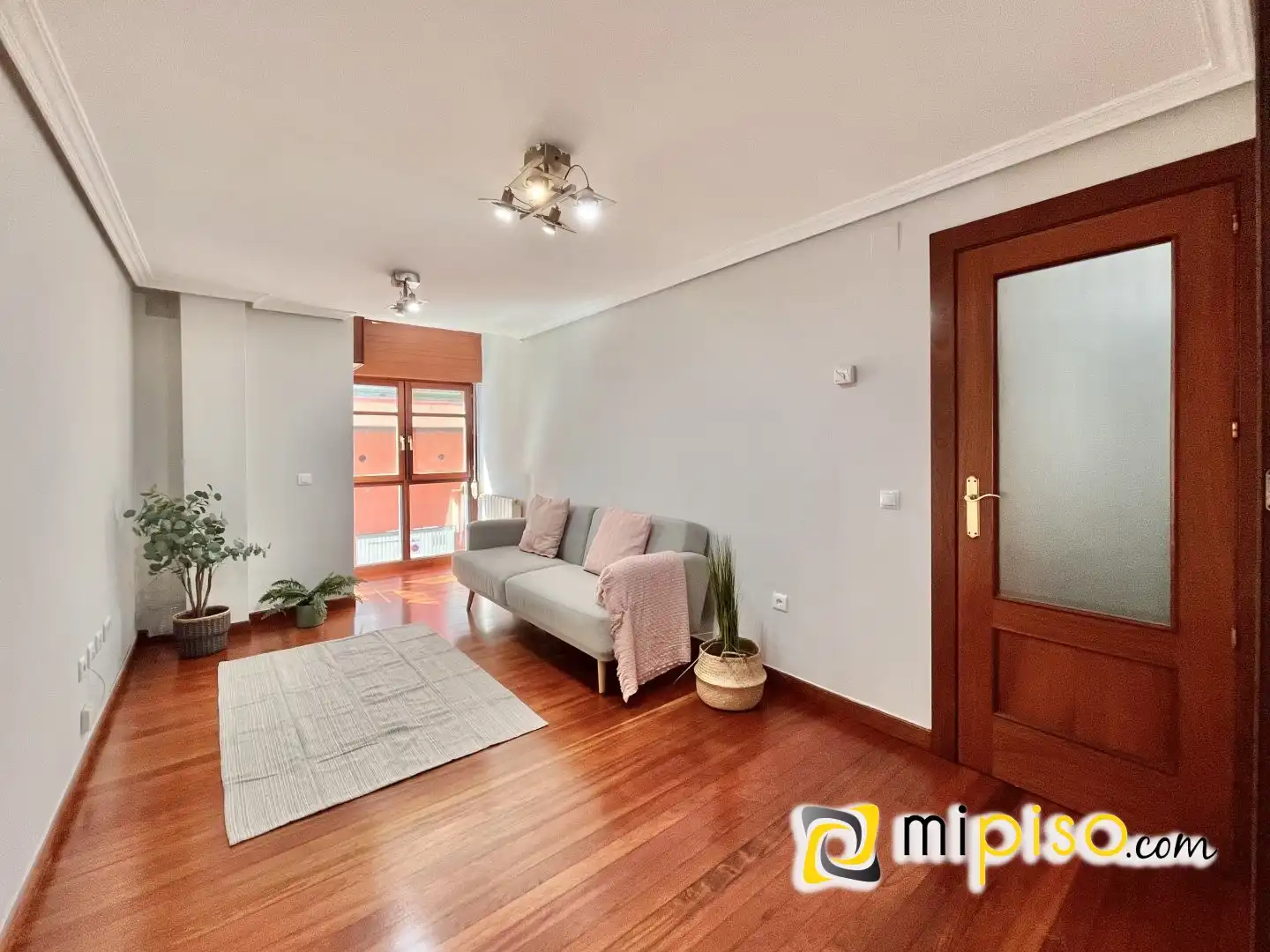 Sala de estar de Piso en venta en Santoña con Calefacción