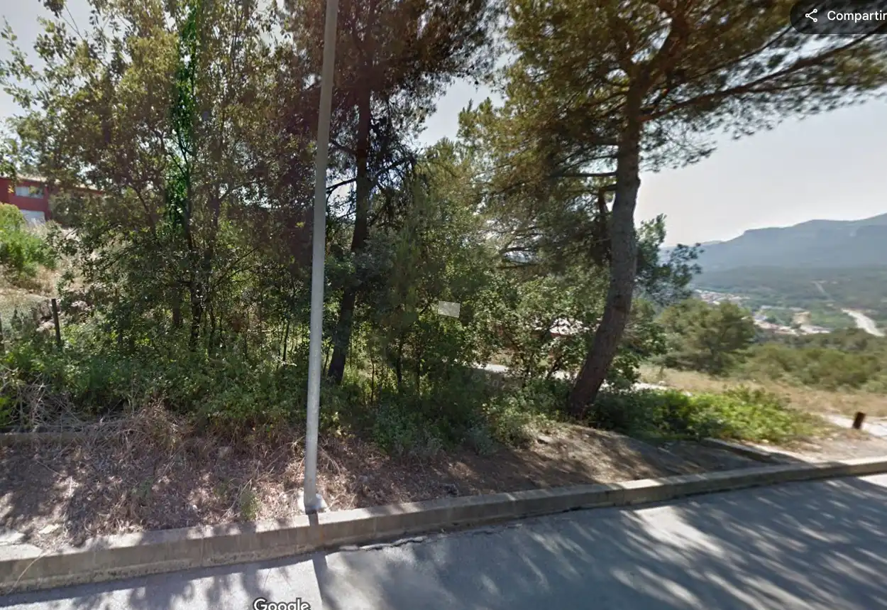 Terreny residencial en venda a Avinguda Joan Miró