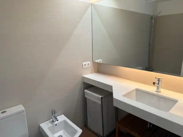 Baño de Casa adosada de alquiler en Palafrugell con Amueblado, Balcón y Piscina comunitaria