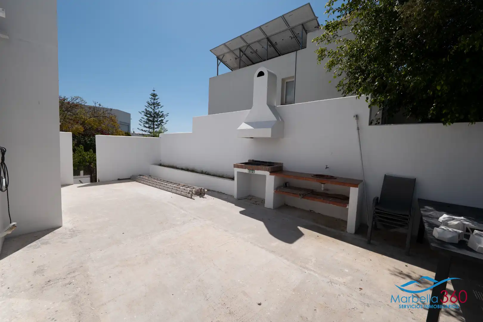 Terrassa de Casa o xalet en venda en Marbella amb Aire condicionat, Jardí privat i Terrassa