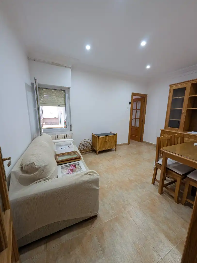 Sala d'estar de Pis de lloguer en Santander amb Calefacció, Moblat i Forn