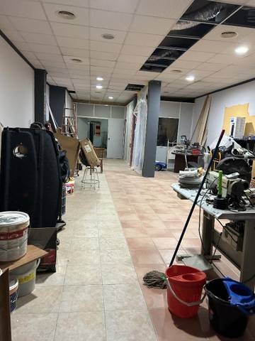 Local comercial en Alquiler en Riba-roja de Túria