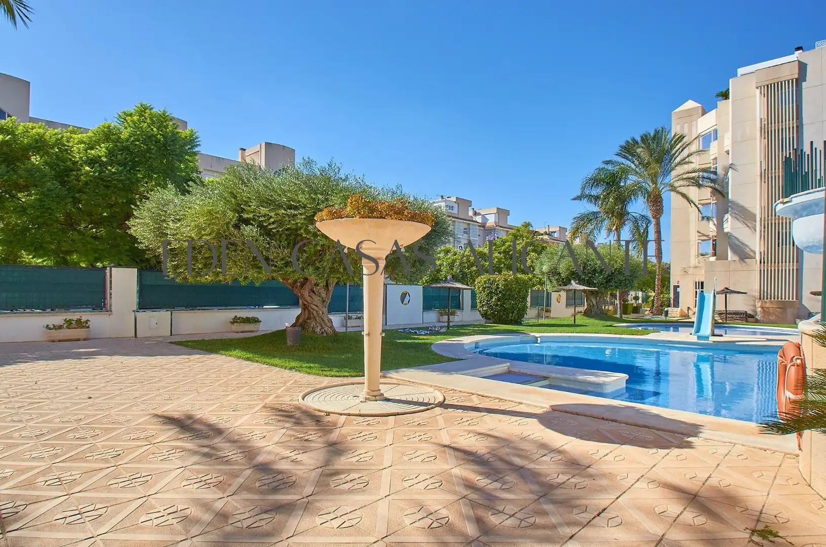 Piso con terraza en venta en Avenida PINTOR FERNANDO SORIA, imagen 37