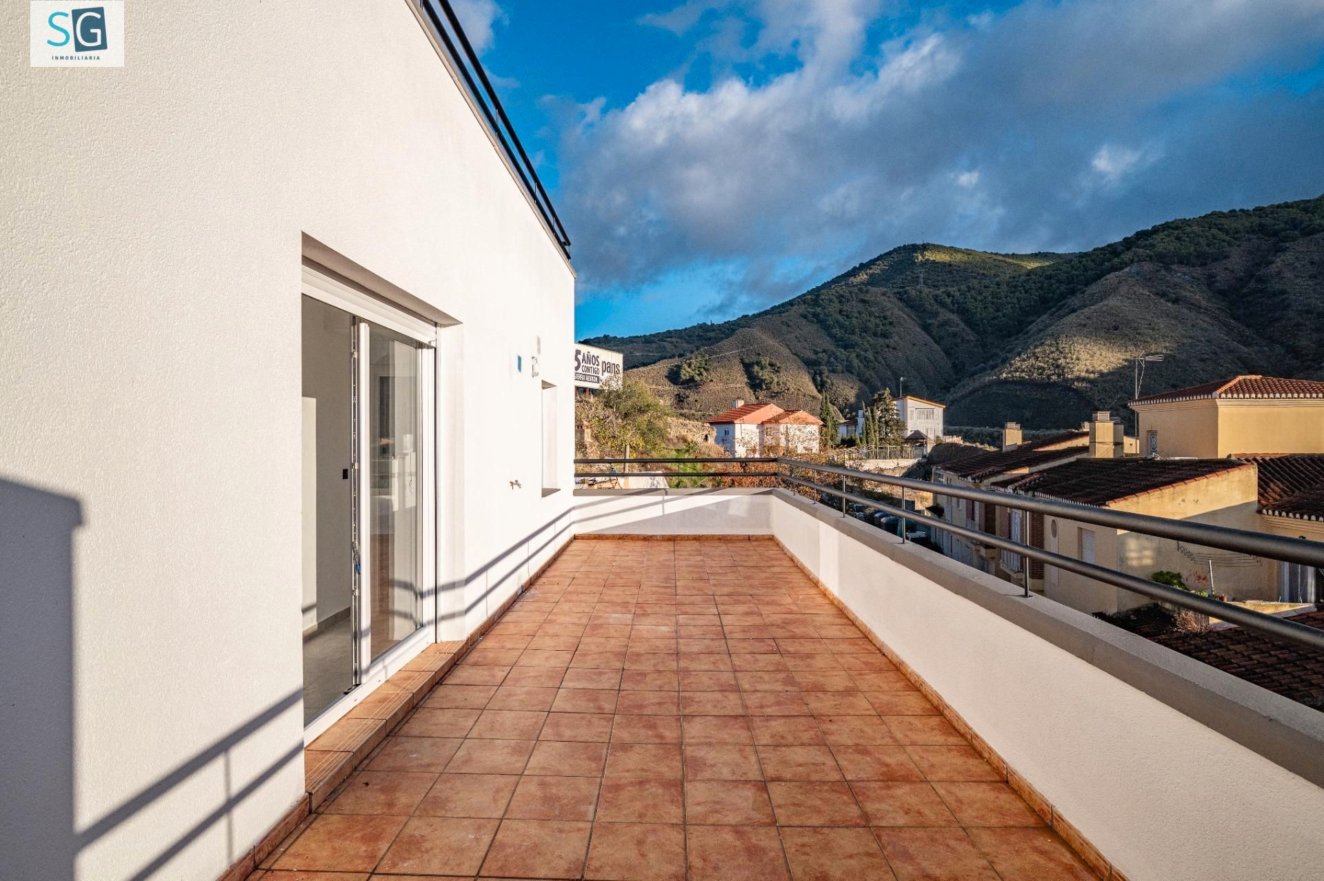 Exterior view of Duplex for sale in Cenes de la Vega  with Air Conditioner, Heating and Terrace