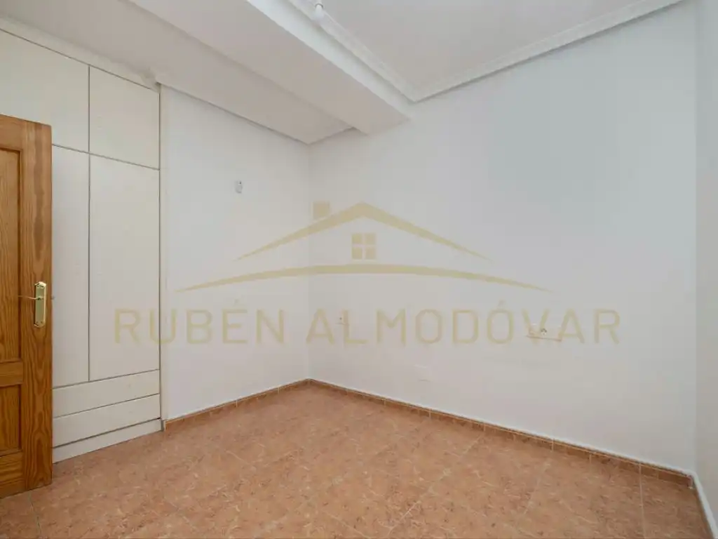 Flat for sale in Torrevieja