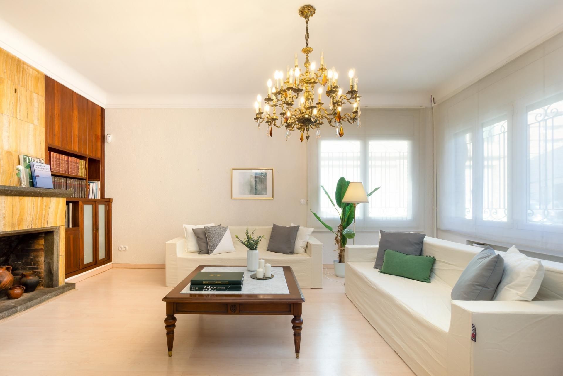 Casa adosada en venta en Hostafrancs, Centre - Sant Oleguer