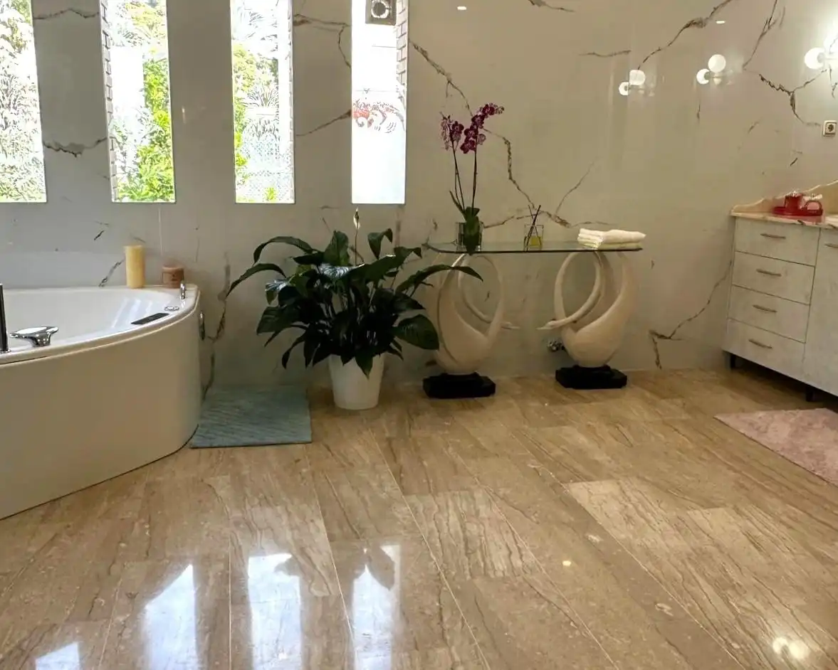Baño de Casa o chalet en venta en Badalona con Aire acondicionado, Calefacción y Jardín privado