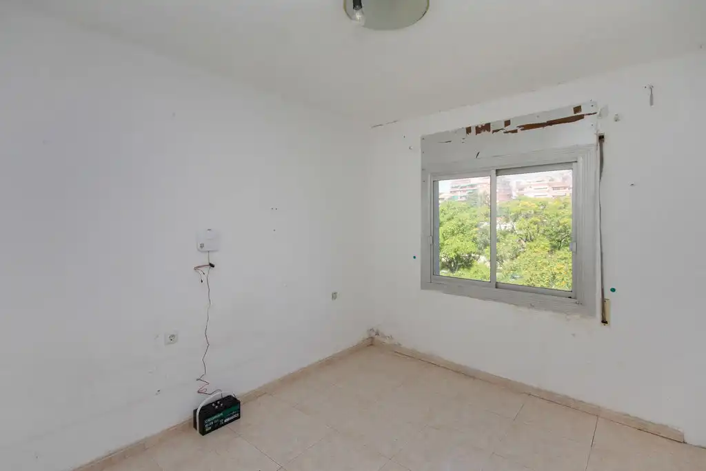 Bedroom of Flat for sale in Badalona