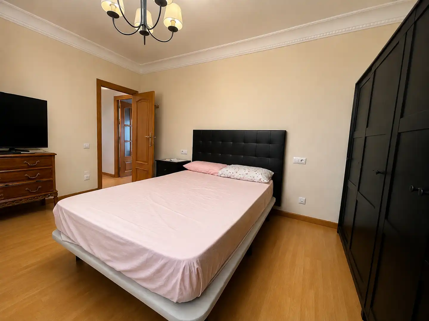 Bedroom of Flat for sale in Patraix