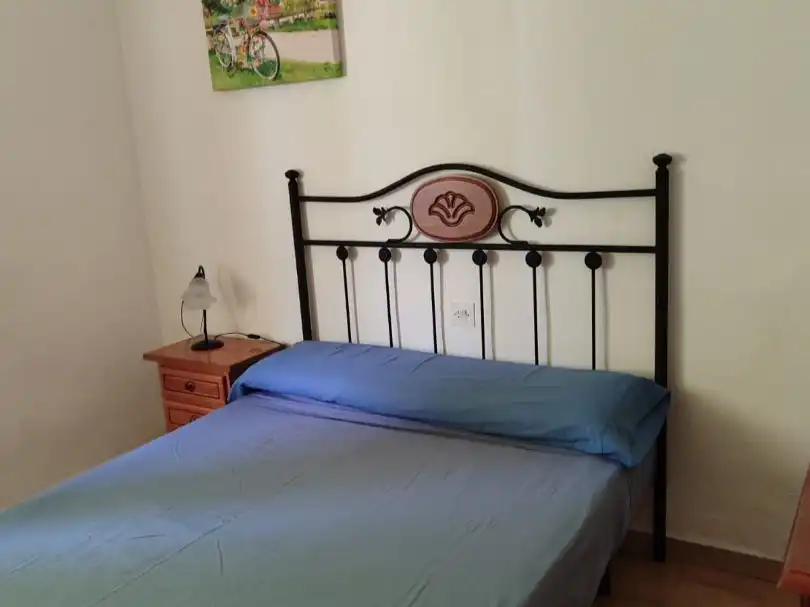 Bedroom of Flat for share in Almagro  with Air Conditioner, Heating and Furnished