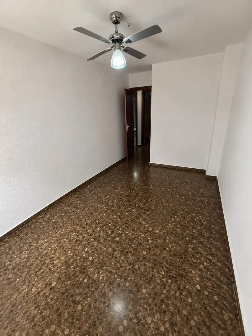 Flat for sale in Valencia  with Balcony