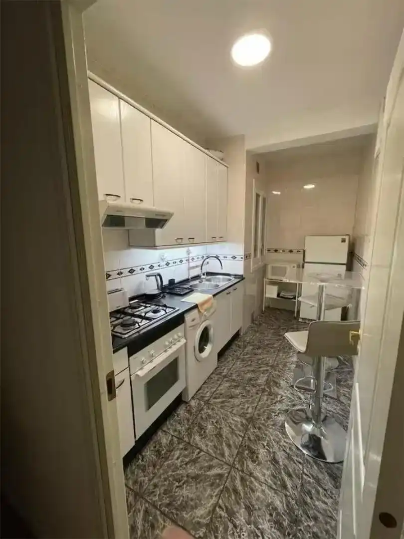 Cuina de Apartament en venda en  Madrid Capital amb Aire condicionat i Balcó