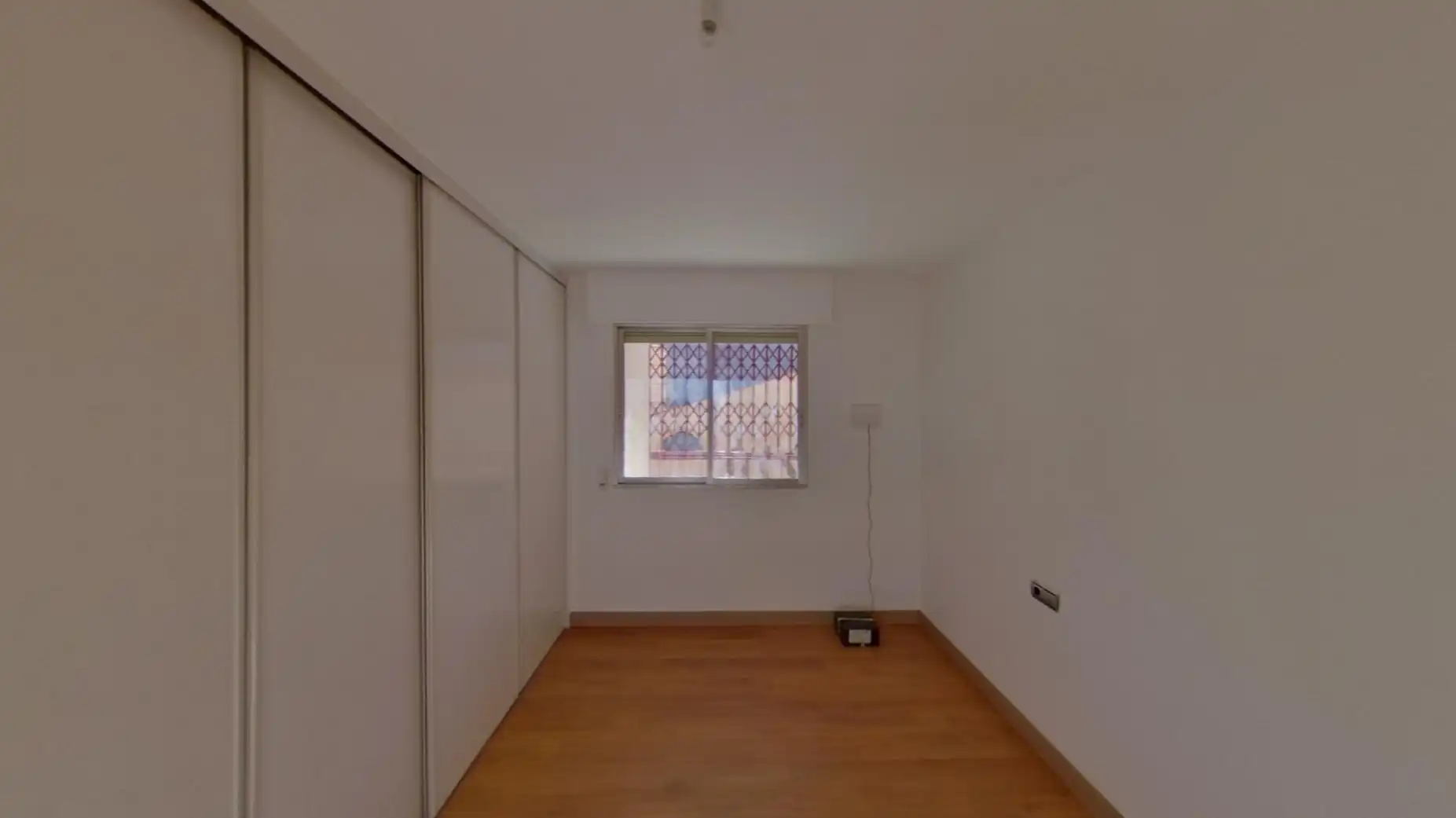 Habitación de Piso en venta en Murcia con Balcón
