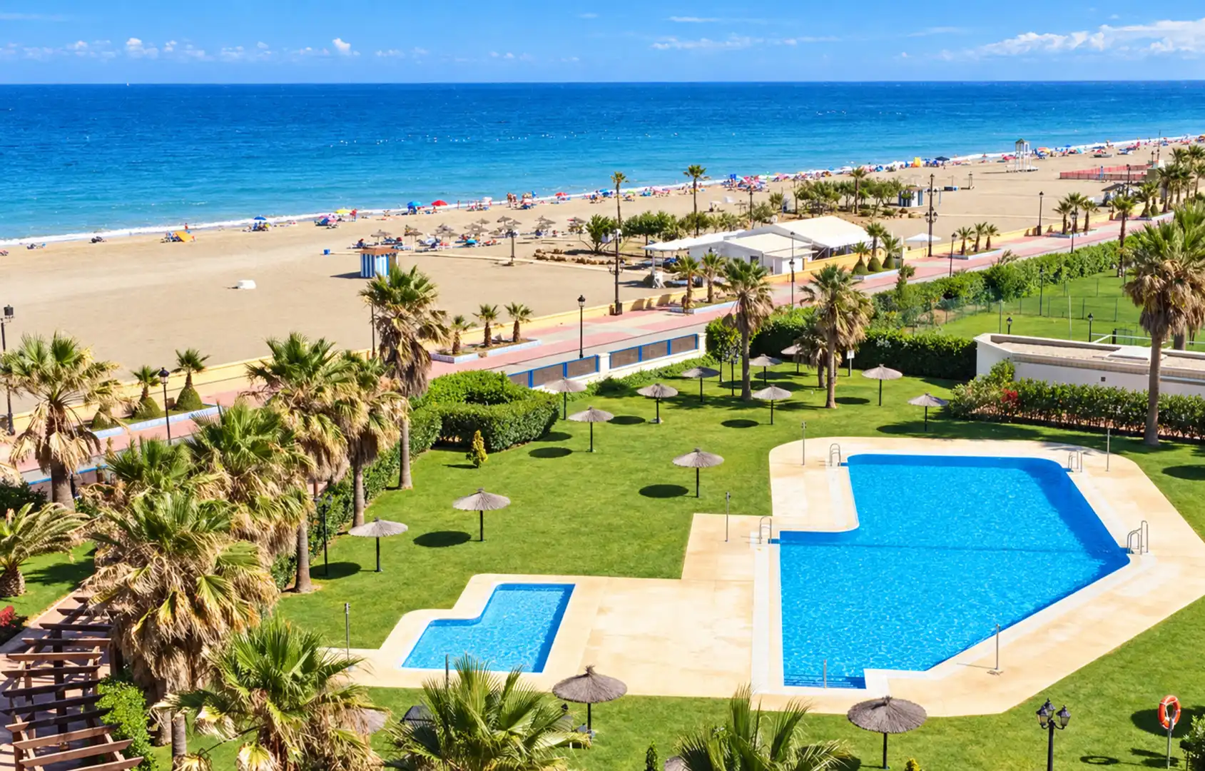 Jardí de Apartament en venda en Manilva amb Aire condicionat, Terrassa i Traster