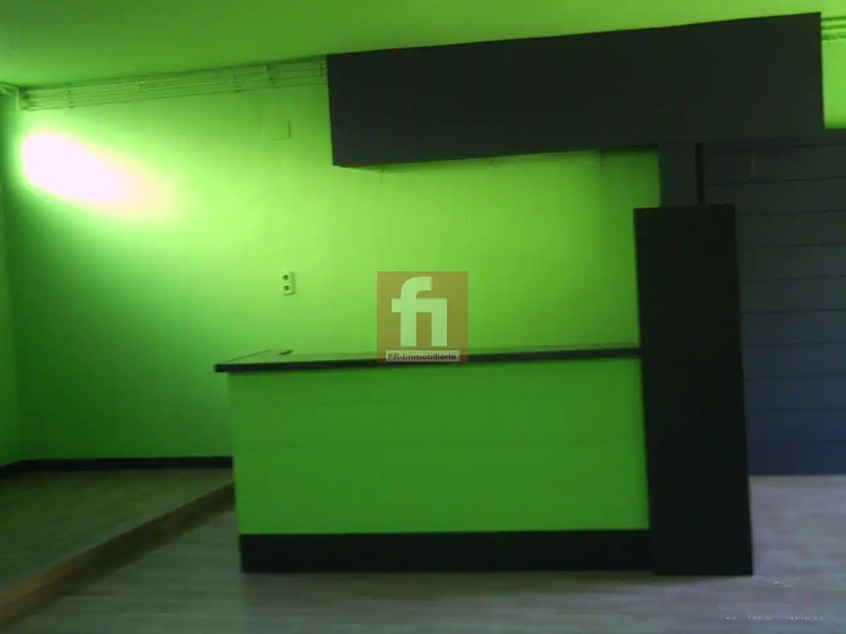 Local comercial en venda a Centre - Sant Oleguer, imagen 5