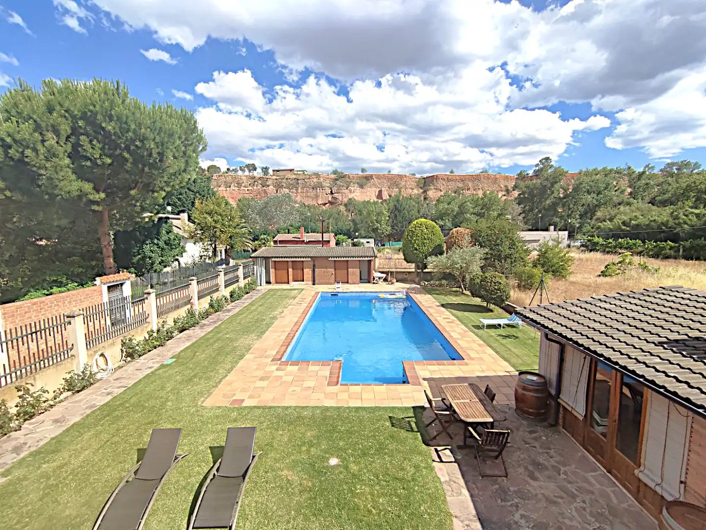 Piscina de Casa o chalet en venta en Arnedo con Aire acondicionado, Calefacción y Jardín privado