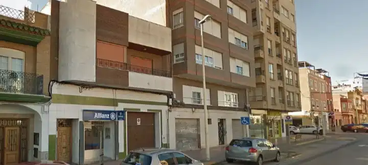 Vista exterior de Local en venta en La Vall d'Uixó