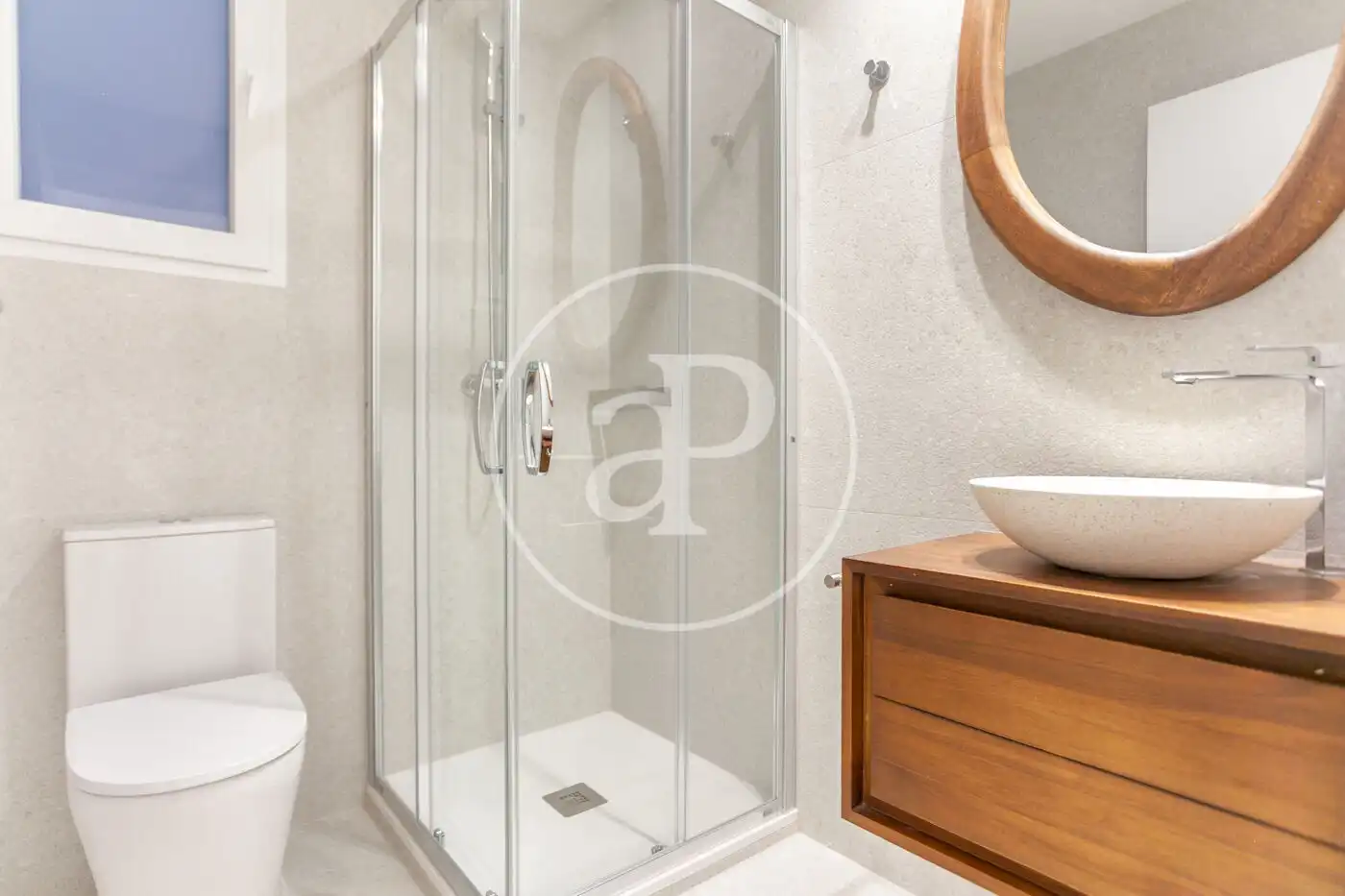 Baño de Piso en venta en Valencia con Aire acondicionado, Calefacción y Terraza