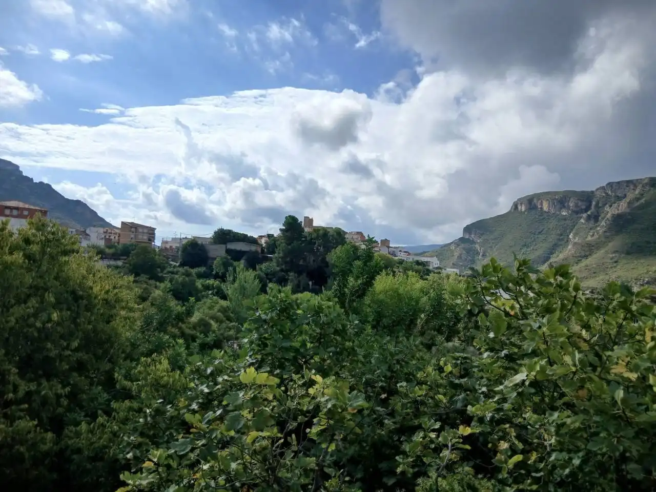 Exterior view of Houses for sale in Dos Aguas, Valencia