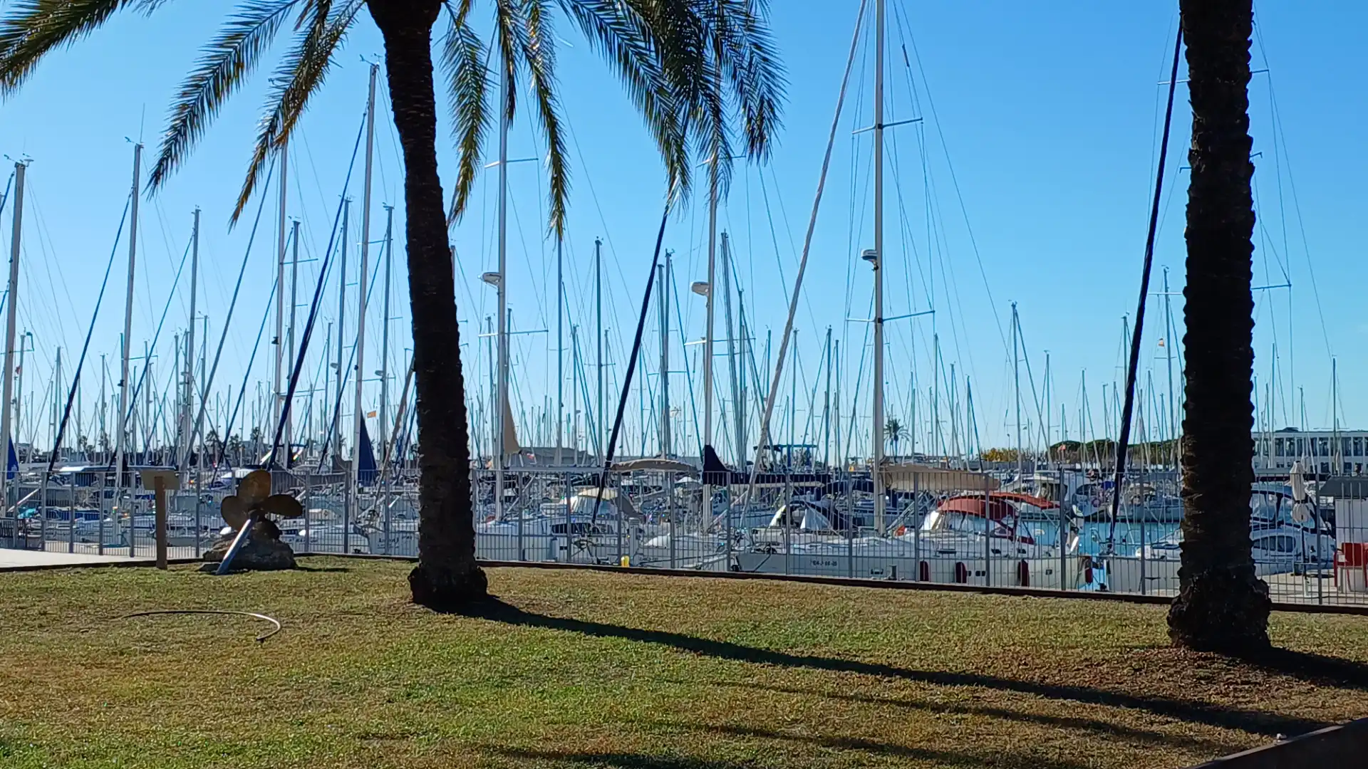 Vista exterior de Pis en venda en Vilanova i la Geltrú amb Aire condicionat, Calefacció i Parquet
