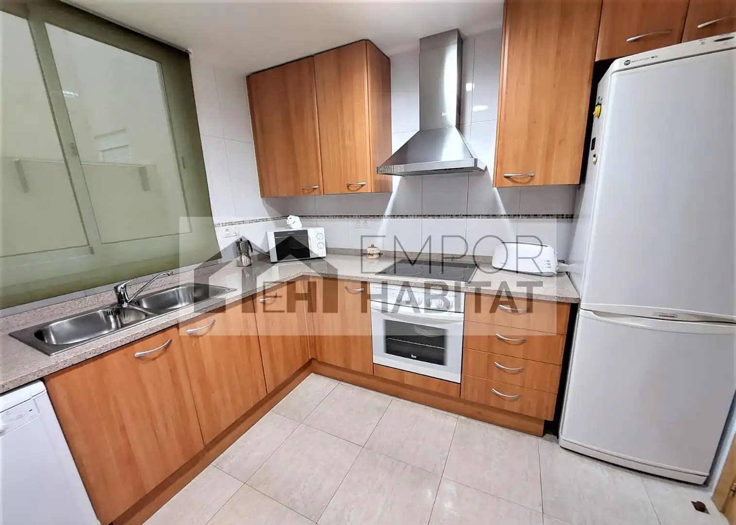 Kitchen of Apartments for sale in El Port