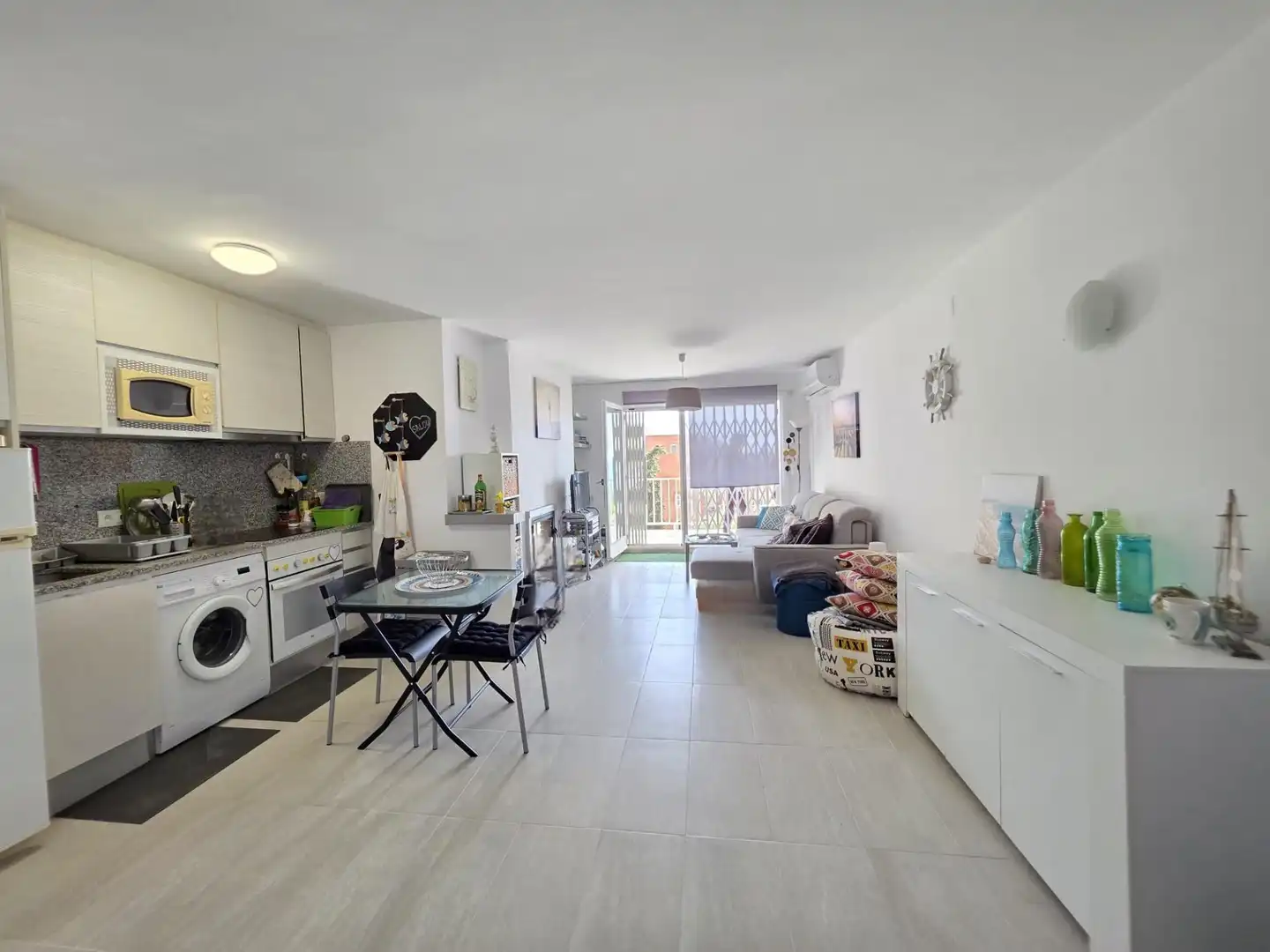 Vista exterior de Apartamento en venta en Salou con Aire acondicionado, Terraza y Amueblado