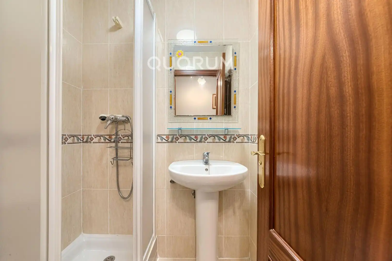Baño de Piso en venta en Barakaldo  con Calefacción, Trastero y Amueblado