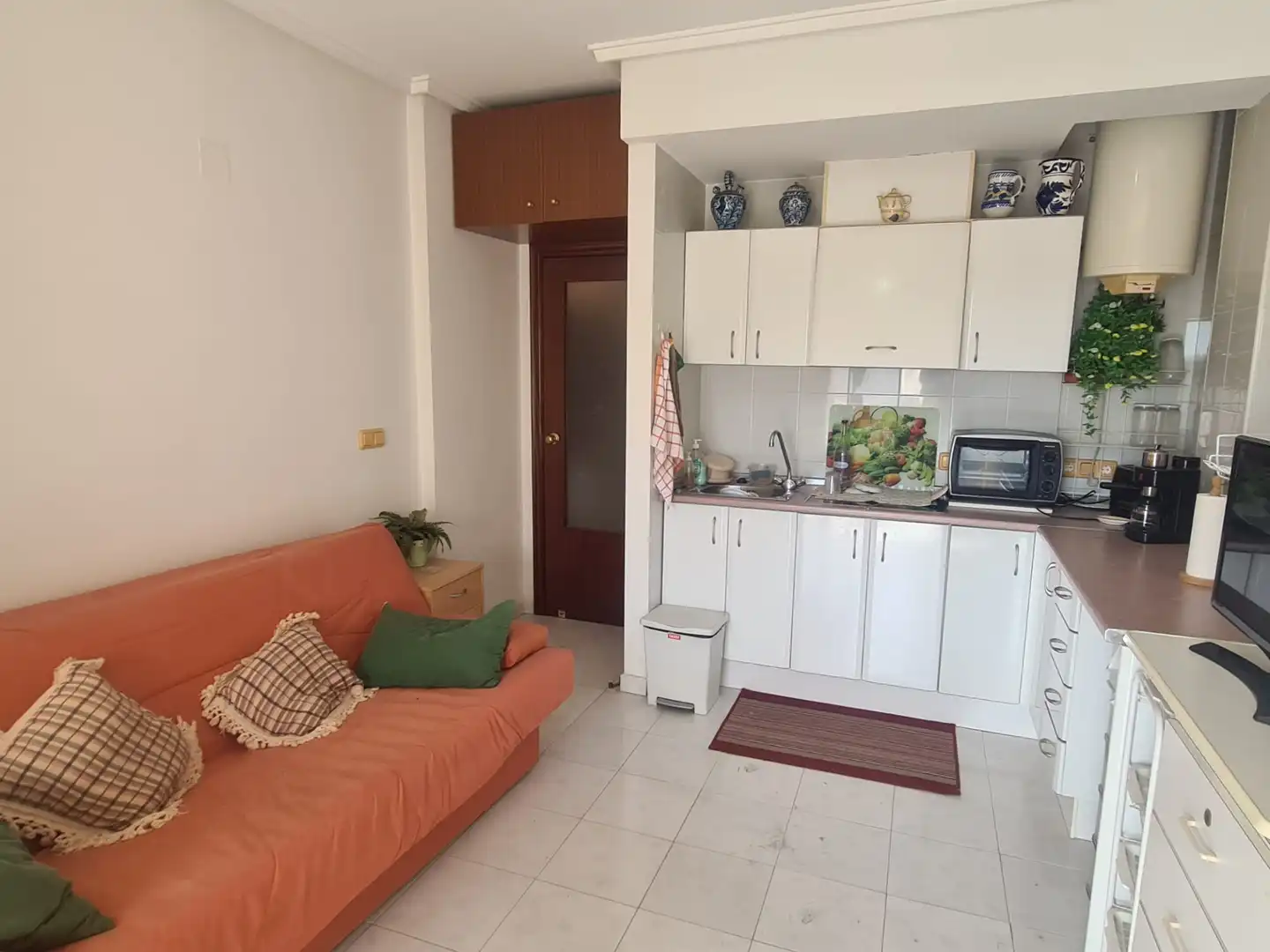 Estudio de alquiler en Calle del Tomillo, El Molino