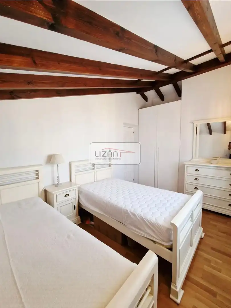 Habitación de Casa o chalet en venta en Villaquilambre con Calefacción, Jardín privado y Terraza