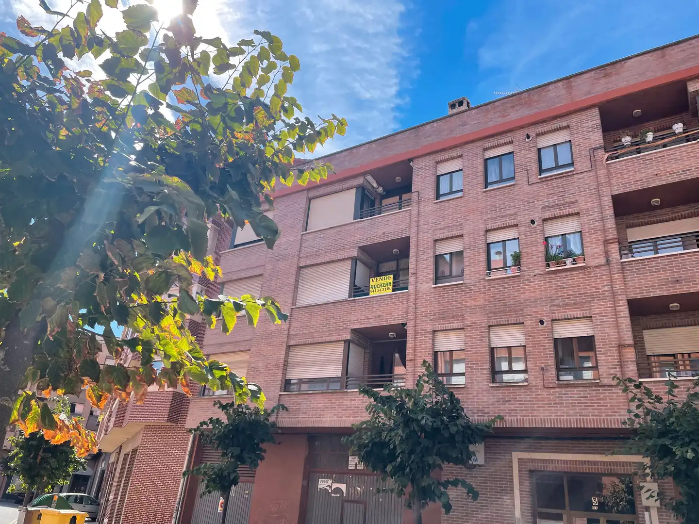 Vista exterior de Pis en venda en Santo Domingo de la Calzada amb Calefacció, Parquet i Traster
