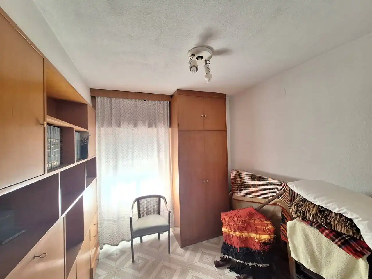 Bedroom of Flat for rent in Fuenlabrada  with Air Conditioner, Heating and Storage room