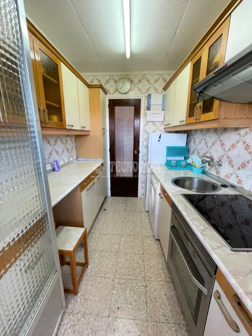 Küche von Wohnung zum Verkauf in Madrid