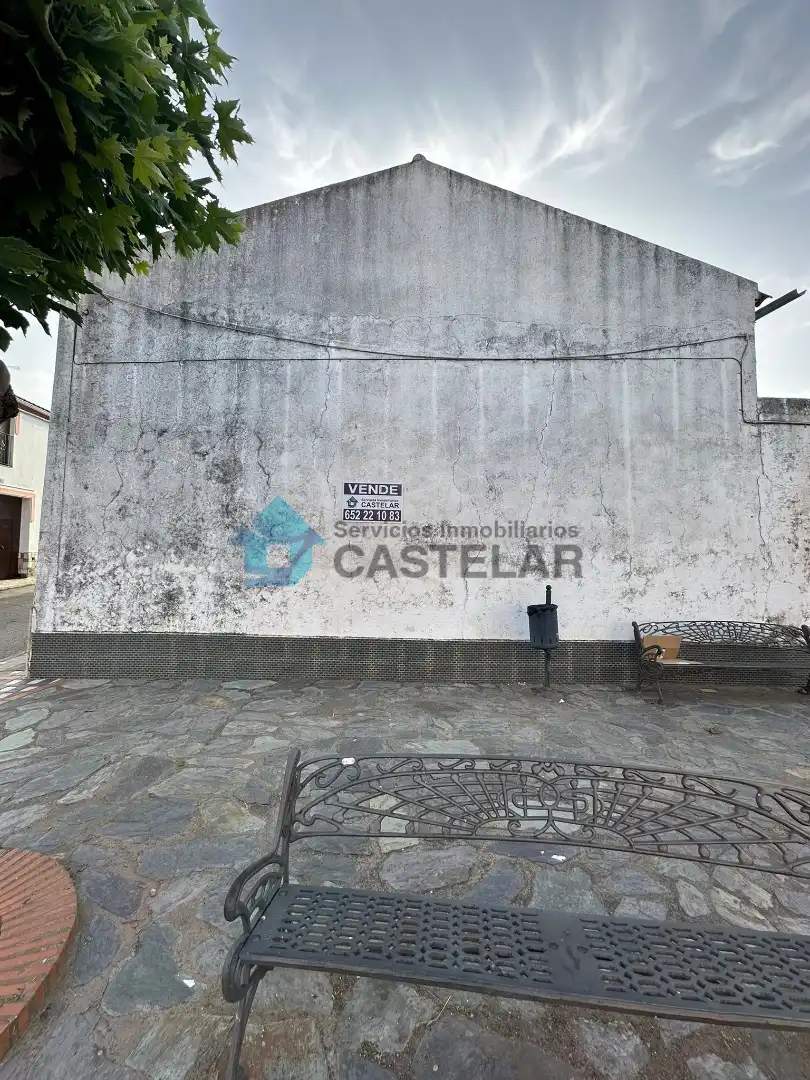 Vista exterior de Casa adosada en venta en Oliva de la Frontera