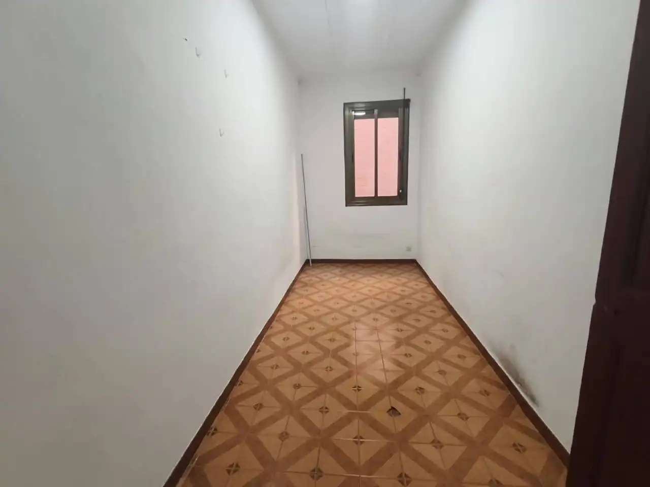 Flat with terrace for sale in Calle Cabestany, imagen 12