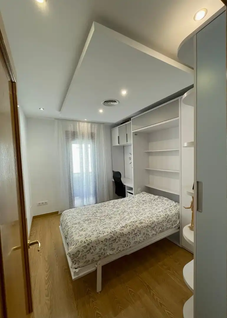 Habitación de Piso en venta en Monzón con Aire acondicionado, Calefacción y Amueblado