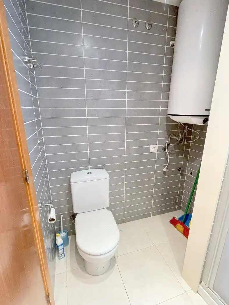 Bathroom of Flat for rent in Mataró  with Air Conditioner, Heating and Oven