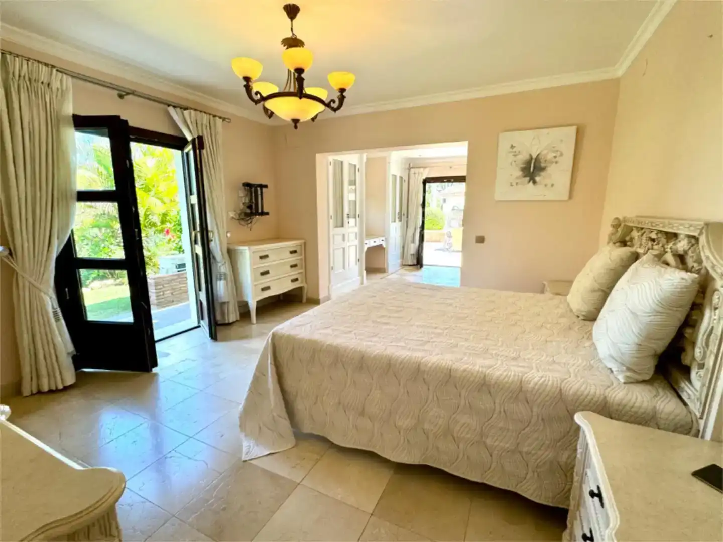 Habitación de Piso en venta en Estepona con Aire acondicionado, Jardín privado y Parquet