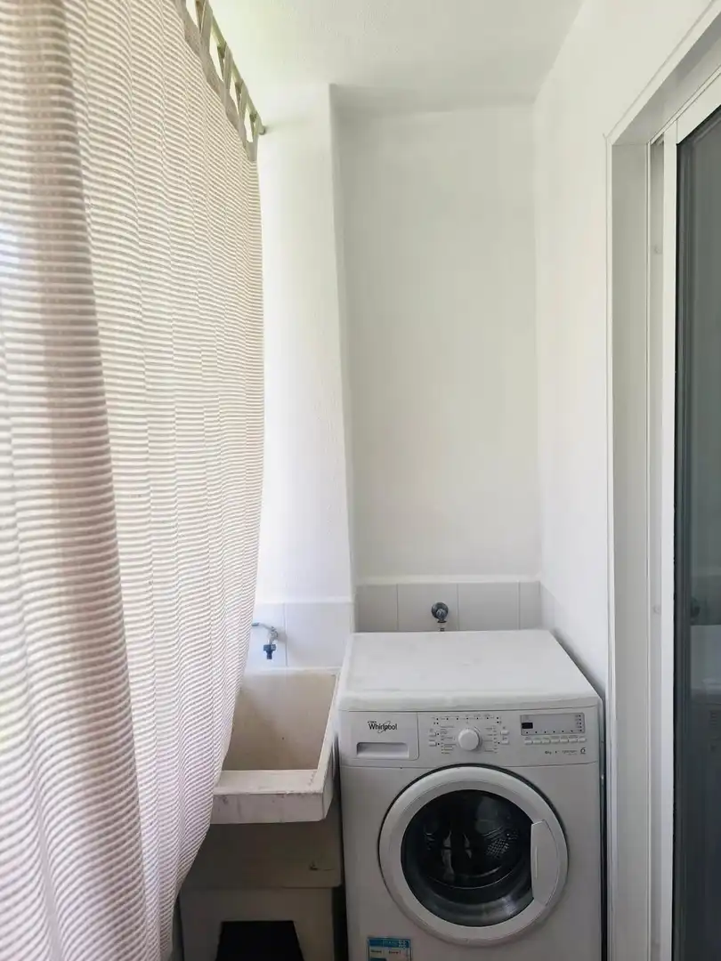 Bany de Apartament en venda en Pontevedra Capital  amb Terrassa i Traster