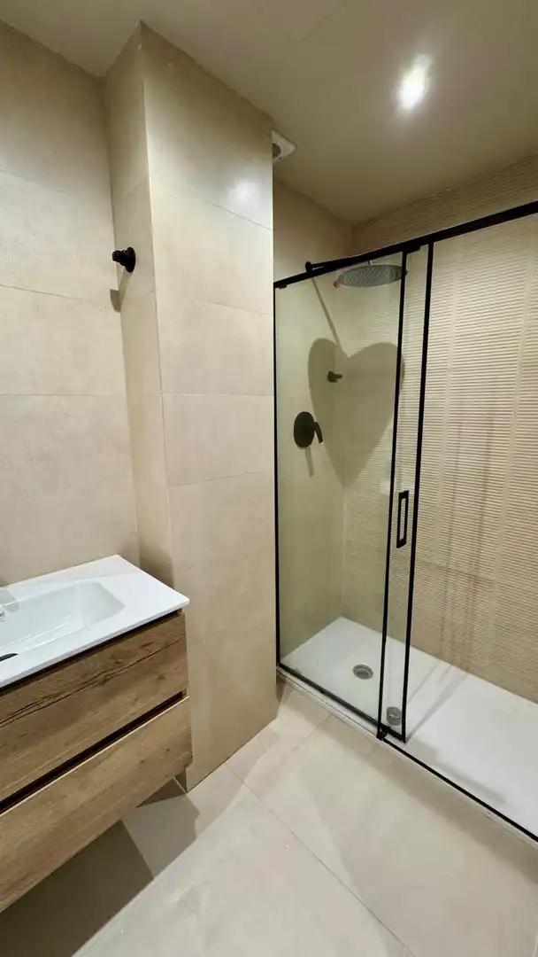 Ground floor for rent in Sant Andreu de la Barca, Barcelona