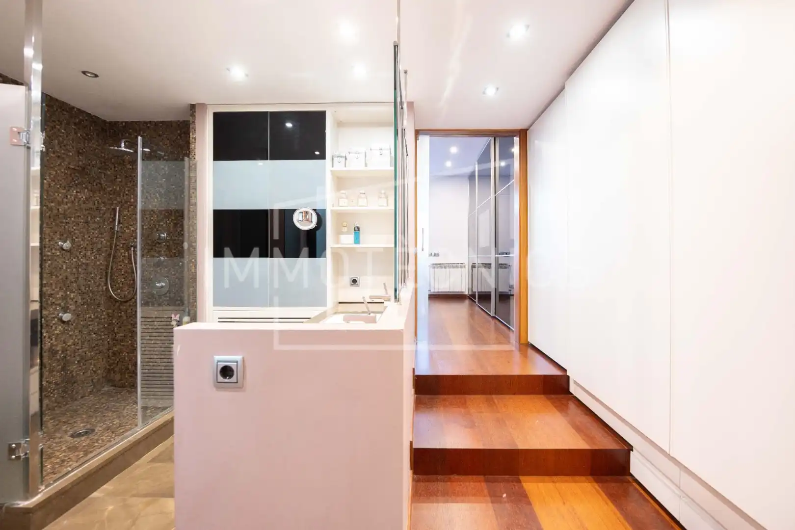 Casa adosada en venta en Granollers con Balcón
