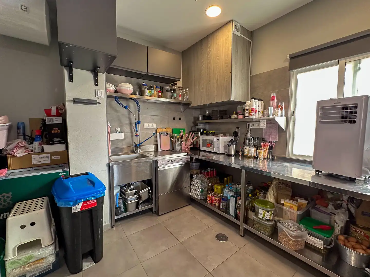 Kitchen of Commercial properties for transfer in Fuengirola