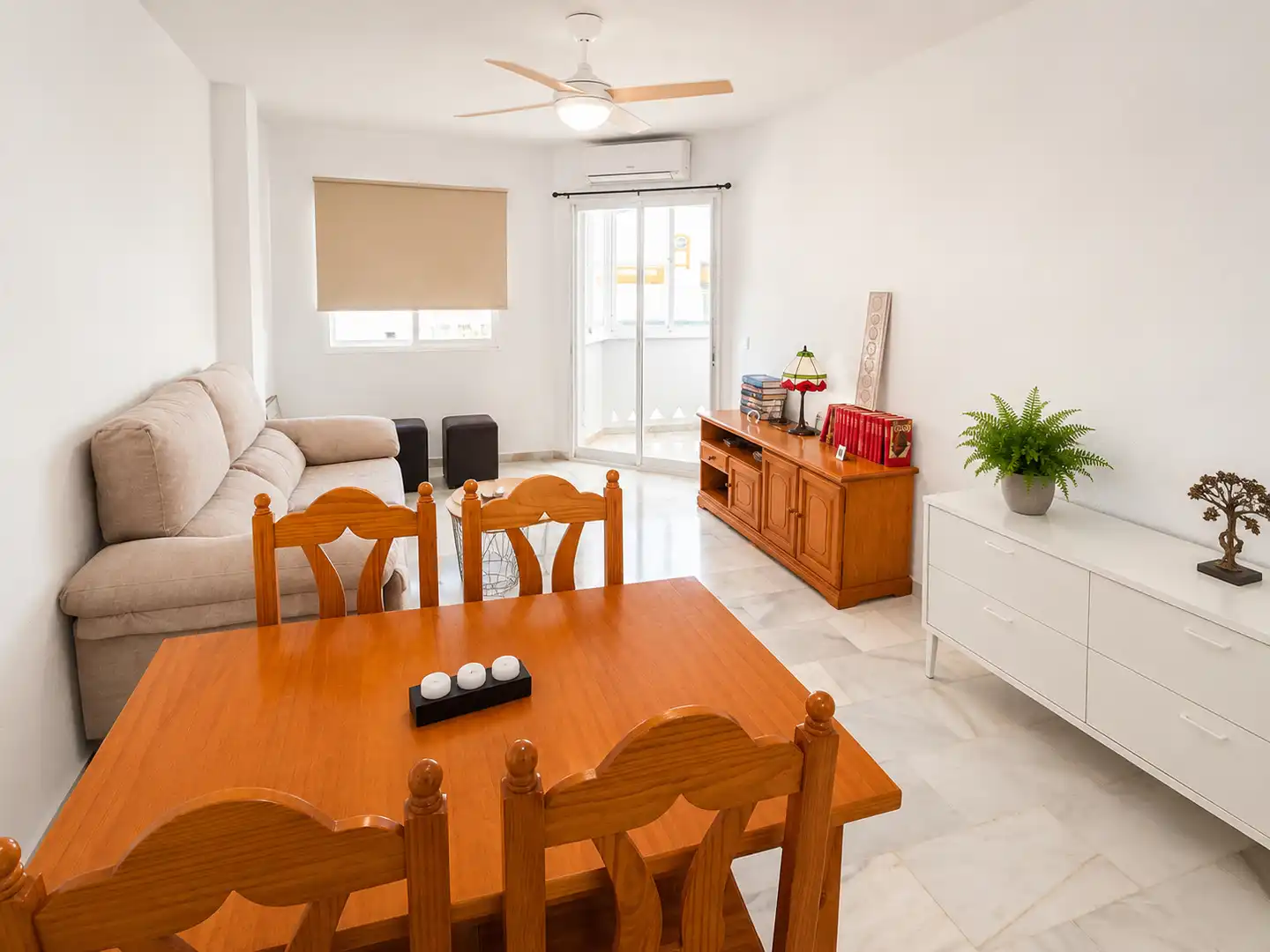 Living room of Apartments for rent in Benalmádena  with Air Conditioner, Terrace and Furnished