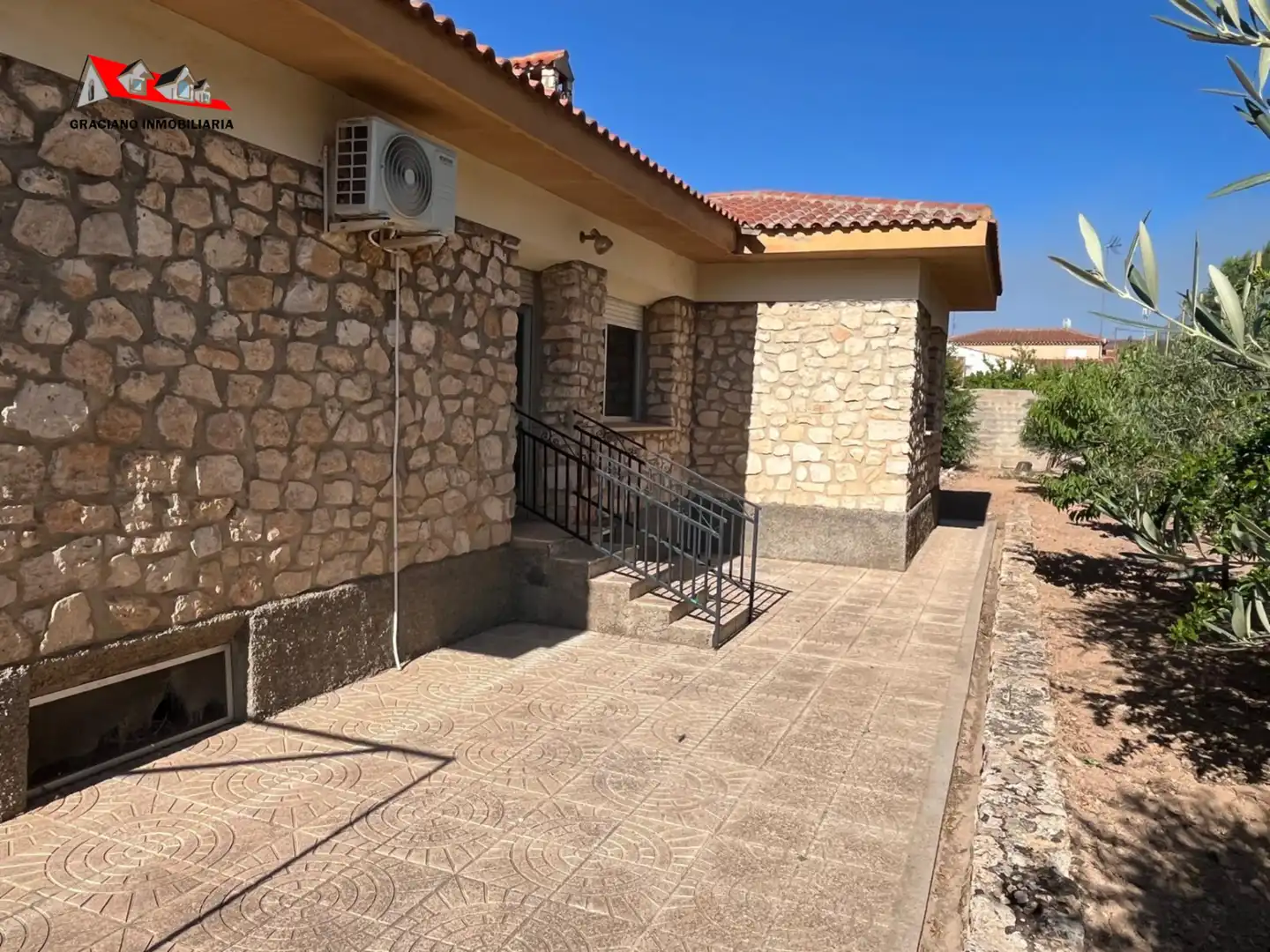 Casa aparellada amb jardí en venda a Casas de Juan Núñez, imagen 24