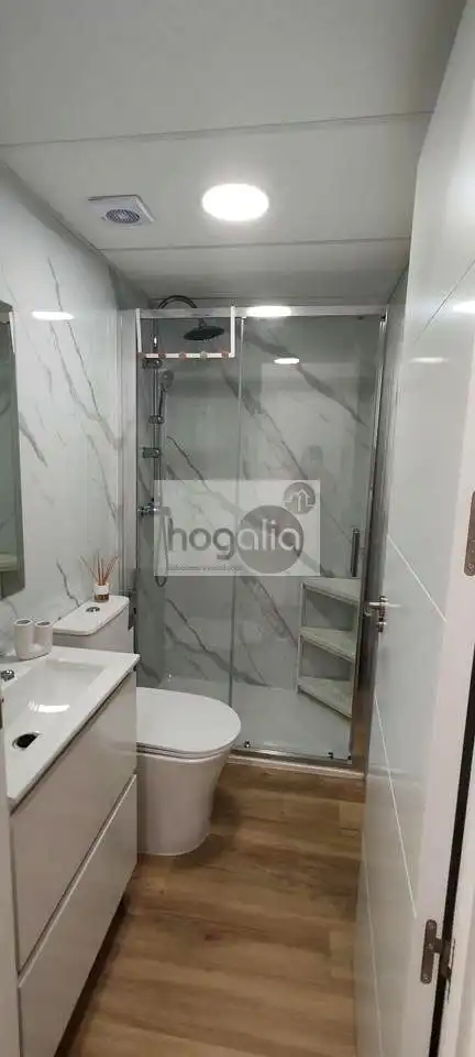 Badezimmer von Erdgeschoss zur Miete in Sur